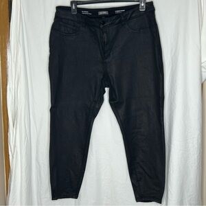 Plus size women black coated jeans DL1961 brand Florence skinny stretch mid rise